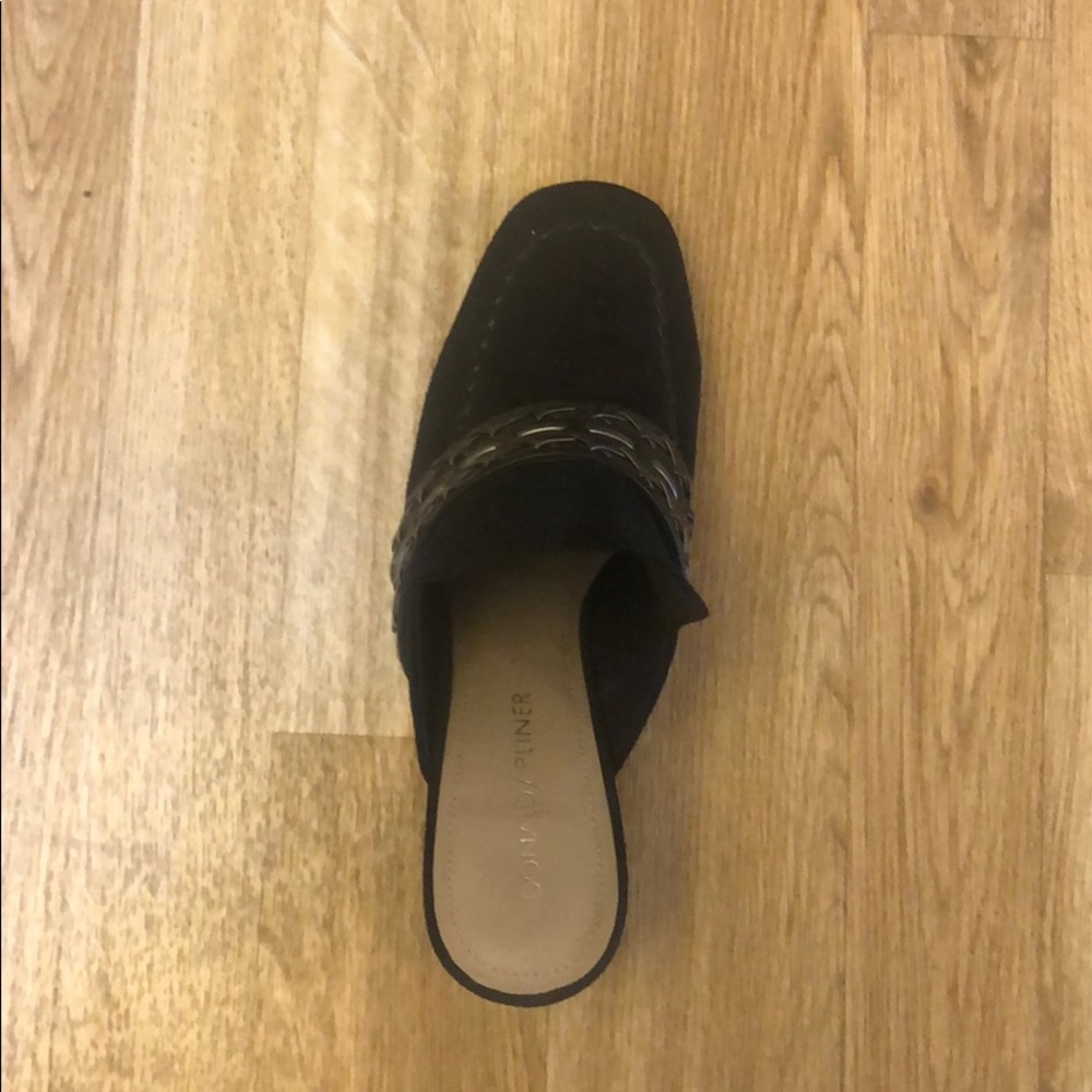 Heels - Picture 2 of 4